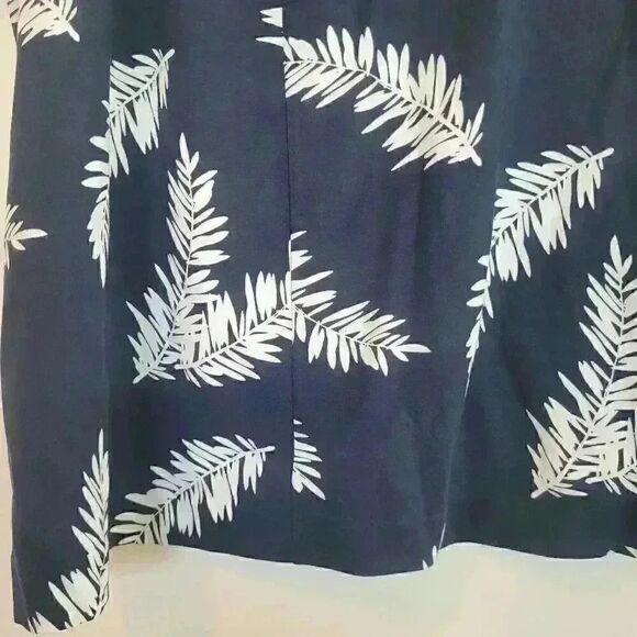 Liz Claiborne Women’s Navy & White Knit Palm Skirt - Picture 9 of 10